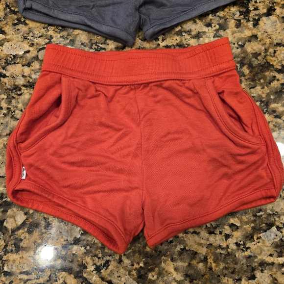 Little sleepies 2T shorts - Picture 2 of 8